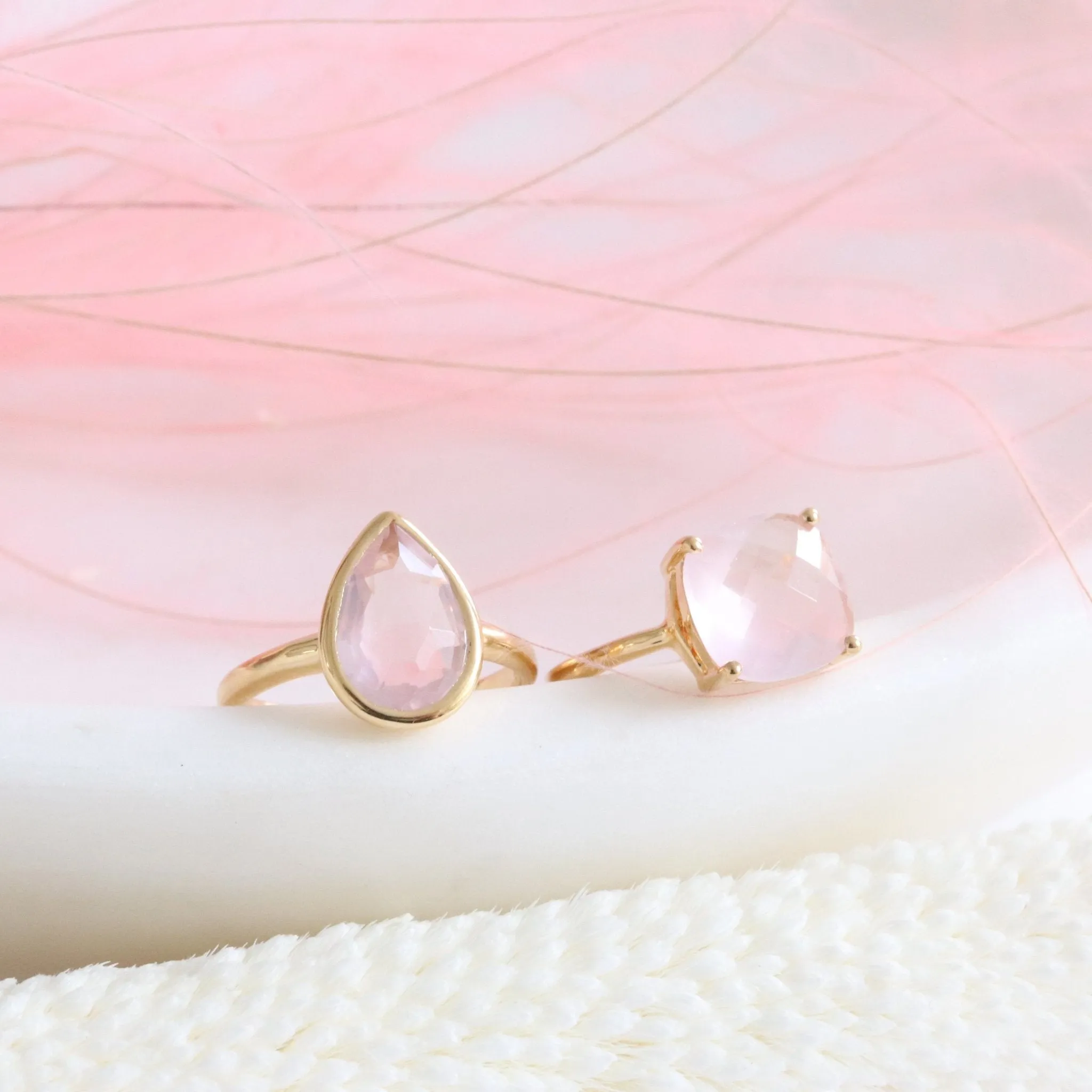 GLEE RING - PINK QUARTZ & GOLD