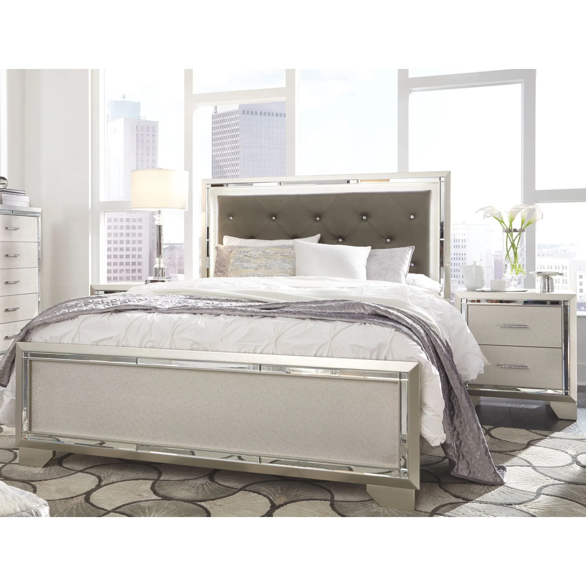 Lonnix 3 Piece Queen Panel Bed