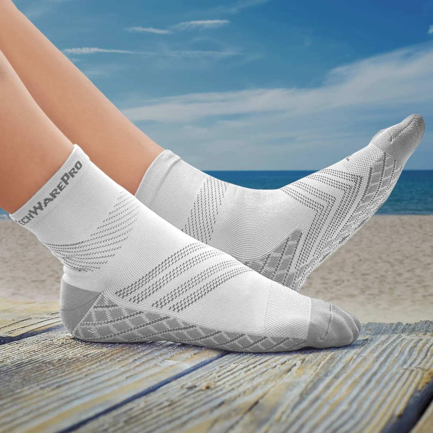 TechWare Pro Plantar Fasciitis Socks  Cushion Ankle Compression Socks Women & Men. Achilles Tendonitis Brace & Arch Support